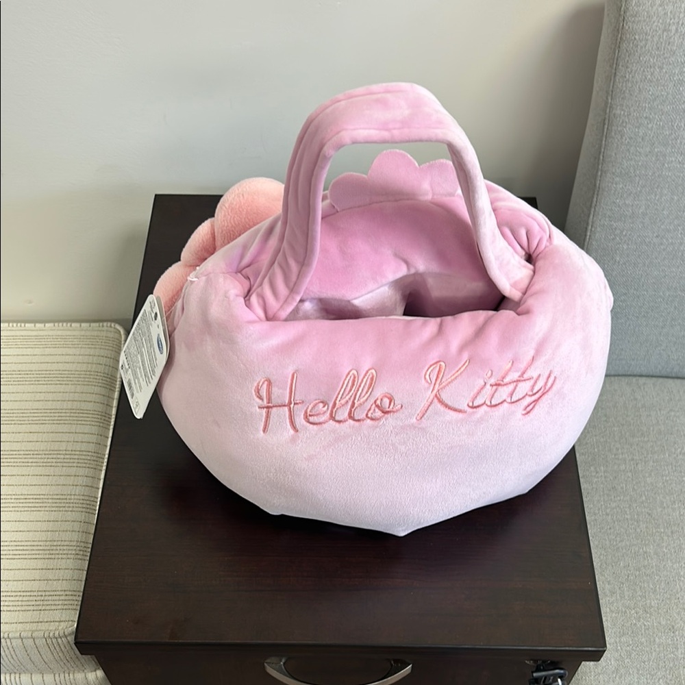 Pink Hello Kitty Plush Handbag - Picture 2 of 4